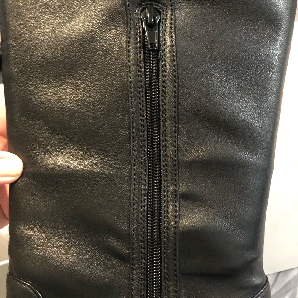 Charles David Boot - Picture 5 of 10